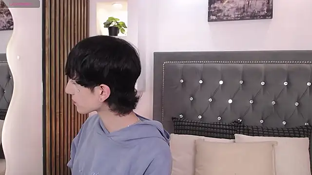 Snapshot of Emo_Boy_ chatting on 06.12.26 Emo Boy online show from 06.12.26
