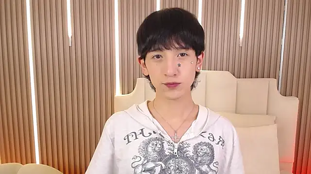 Snapshot of Emo_Boy_ chatting on 06.16.26 Emo Boy online show from 06.16.26