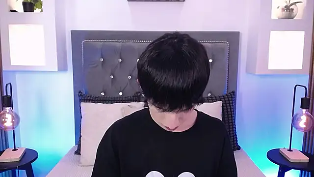 Snapshot of Emo_Boy_ chatting on 06.20.26 Emo Boy online show from 06.20.26