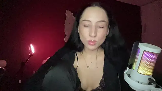 Snapshot of Lorimaki chatting on 02.22.26 Lorimaki online show from 02.22.26