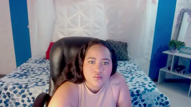 Snapshot of ririlennox chatting on 10.16.25 ririlennox online show from 10.16.25