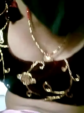 Sexy Riya Bhabhi online show from 10.13.25