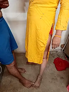 Sexy Riya Bhabhi online show from 10.18.25