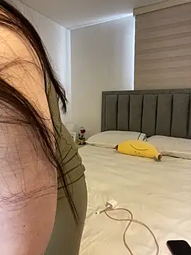 Isabella LaRue online show from 02.04.26