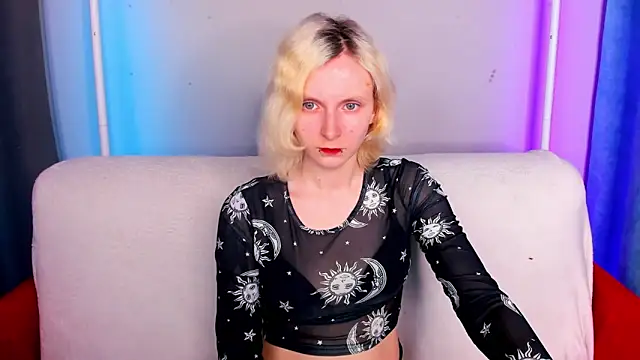 LikiLips online show from 04.22.26