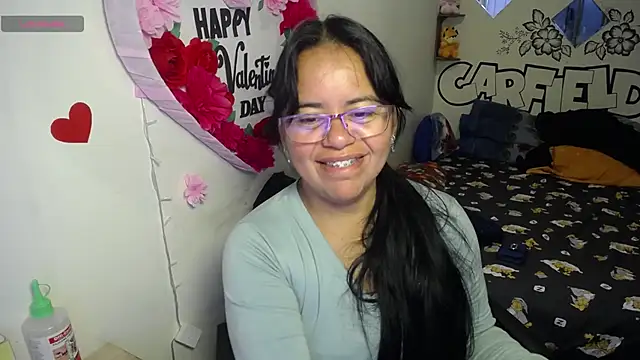 Snapshot of Miss__kendra_ chatting on 06.05.26 Miss kendra online show from 06.05.26