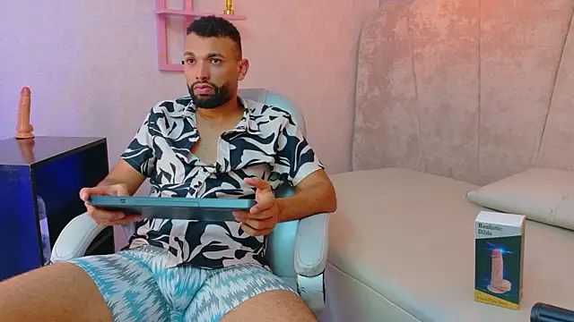 Snapshot of onlymen2025 chatting on 11.07.25 onlymen2025 online show from 11.07.25