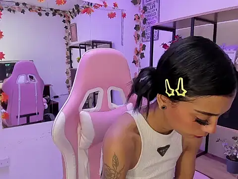 KarlaSlutSkinny   online show from 01.31.26