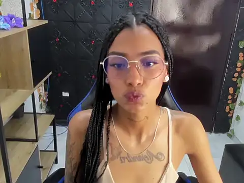 KarlaSlutSkinny   online show from 05.06.26