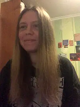 Snapshot of LunaVirelle chatting on 11.02.25 LunaVirelle online show from 11.02.25