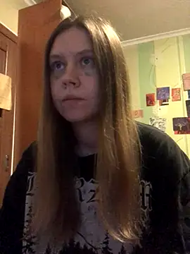 Snapshot of LunaVirelle chatting on 11.03.25 LunaVirelle online show from 11.03.25