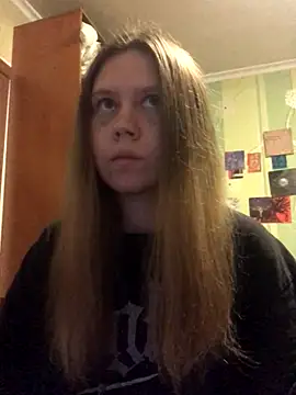 Snapshot of LunaVirelle chatting on 11.08.25 LunaVirelle online show from 11.08.25