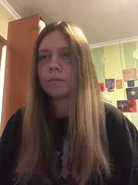 Snapshot of LunaVirelle chatting on 11.13.25 LunaVirelle online show from 11.13.25