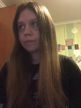 LunaVirelle online show from 03.05.26