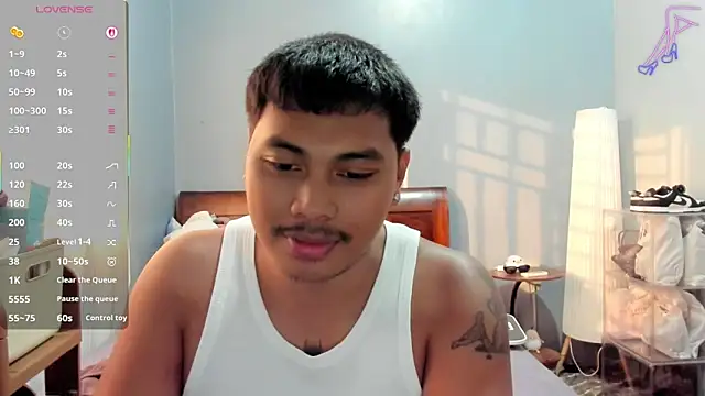 LuisitoJuancho55 online show from 04.13.26