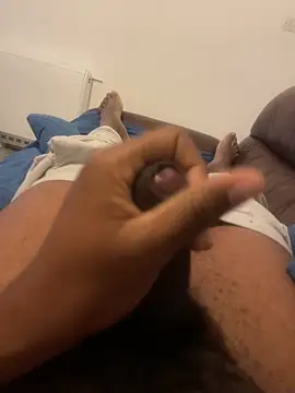 Snapshot of j_ratid chatting on 10.18.25 j ratid online show from 10.18.25