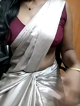 Snapshot of Tamilmallu-duskygirl03 chatting on 03.09.26 Tamilmallu-duskygirl03 online show from 03.09.26