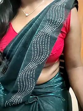 Snapshot of Tamilmallu-duskygirl03 chatting on 04.09.26 Tamilmallu-duskygirl03 online show from 04.09.26