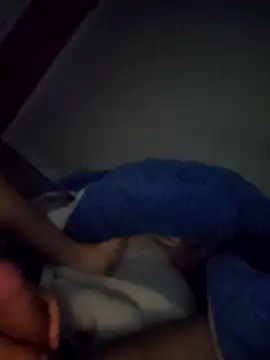 Snapshot of Pisthool chatting on 10.08.25 Pisthool online show from 10.08.25