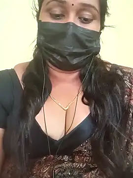 Snapshot of tamil-mala23 chatting on 04.08.26 tamil-mala23 online show from 04.08.26