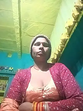 Snapshot of Rt_shreya chatting on 02.06.26 Rt shreya online show from 02.06.26