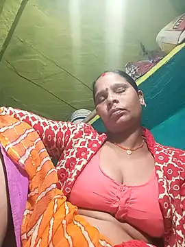 Snapshot of Rt_shreya chatting on 02.11.26 Rt shreya online show from 02.11.26