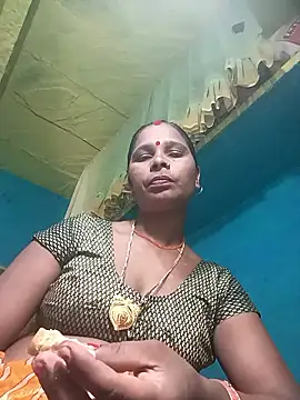 Snapshot of Rt_shreya chatting on 03.05.26 Rt shreya online show from 03.05.26