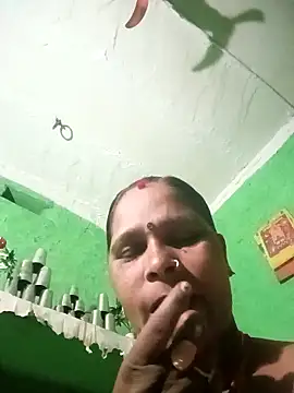 Snapshot of Rt_shreya chatting on 03.08.26 Rt shreya online show from 03.08.26