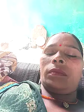 Snapshot of Rt_shreya chatting on 04.01.26 Rt shreya online show from 04.01.26