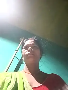 Snapshot of Rt_shreya chatting on 04.05.26 Rt shreya online show from 04.05.26