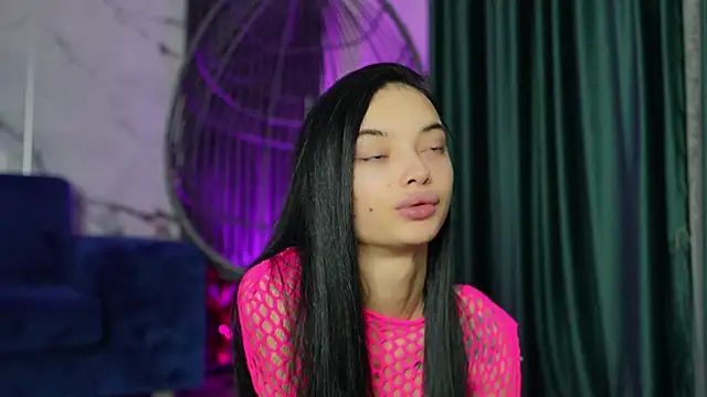 Snapshot of RachelRavee chatting on 10.14.25 RachelRavee online show from 10.14.25