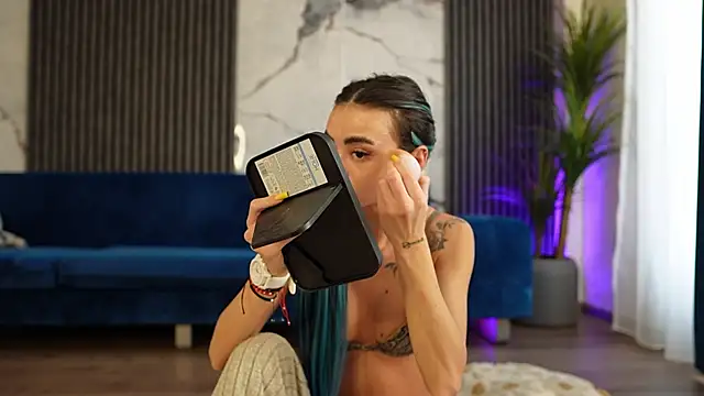 RachelRavee online show from 04.23.26