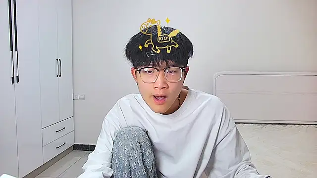 KK-cuteboy online show from 05.01.26