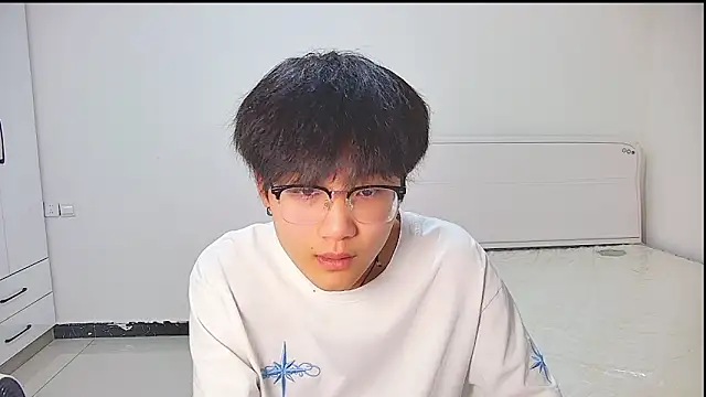 KK-cuteboy online show from 05.21.26