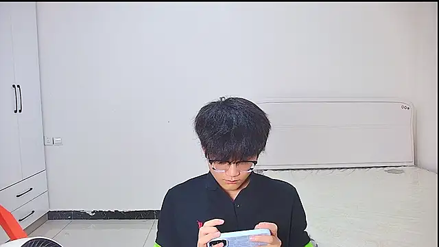 KK-cuteboy online show from 05.24.26