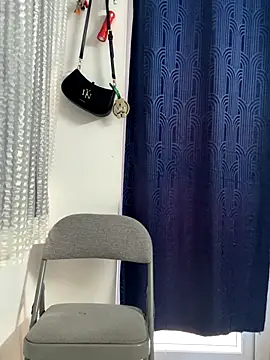 Snapshot of Miami_198 chatting on 11.23.25 Miami 198 online show from 11.23.25