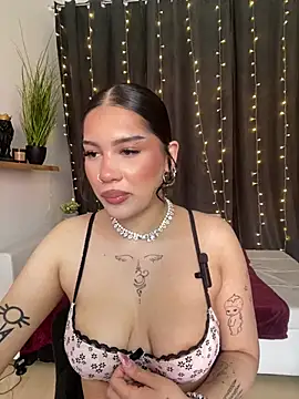 LoraShines online show from 06.13.26