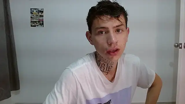 hot teo  online show from 12.03.25