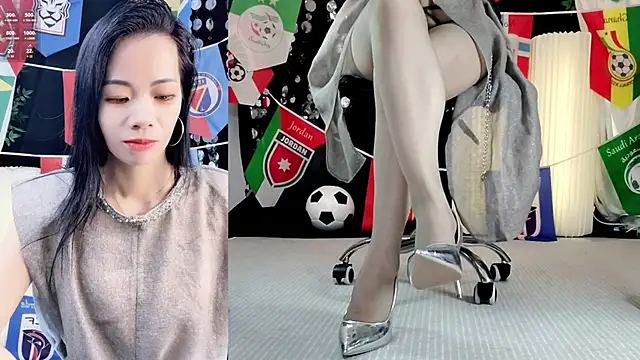 Snapshot of Lynnalltop-165-KeKe chatting on 07.02.26 Lynnalltop-165-KeKe online show from 07.02.26