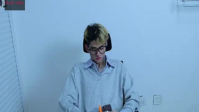 sexyboy-lele online show from 10.11.25