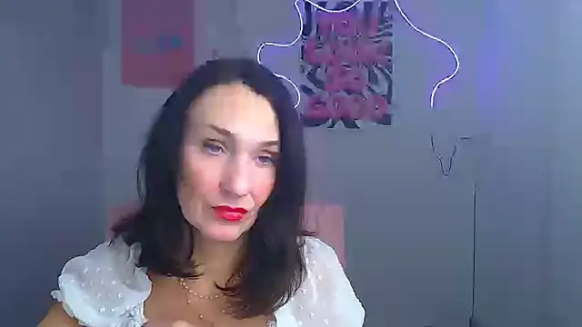 Snapshot of Rosie_Rosee chatting on 03.08.26 Rosie Rosee online show from 03.08.26