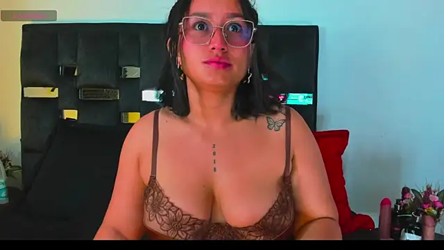 SussySunny  online show from 04.29.26