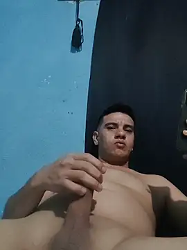 Snapshot of Aturo77 chatting on 11.28.25 Aturo77 online show from 11.28.25