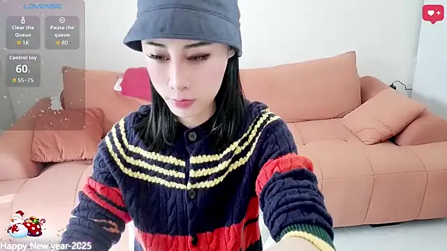 YUEYUEBB-2025 online show from 10.25.25