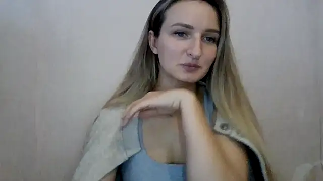 Cora Fora online show from 10.20.25