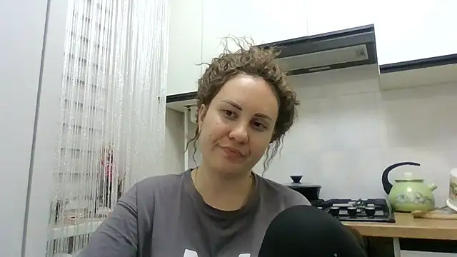 Snapshot of MeadowEyes chatting on 05.22.26 MeadowEyes online show from 05.22.26