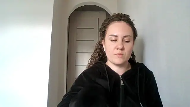 Snapshot of MeadowEyes chatting on 05.30.26 MeadowEyes online show from 05.30.26