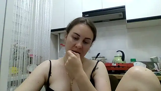 Snapshot of MeadowEyes chatting on 06.11.26 MeadowEyes online show from 06.11.26