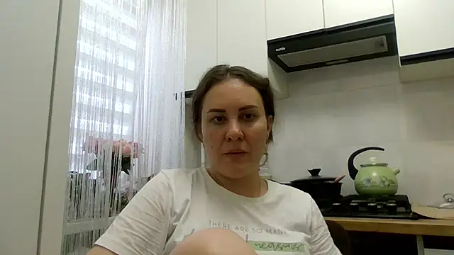 Snapshot of MeadowEyes chatting on 06.29.26 MeadowEyes online show from 06.29.26