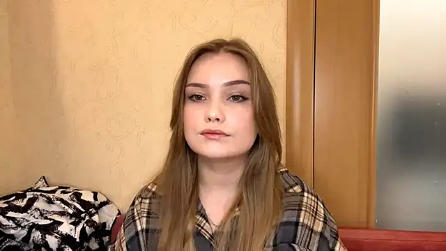 WillowSturiaIe online show from 10.14.25